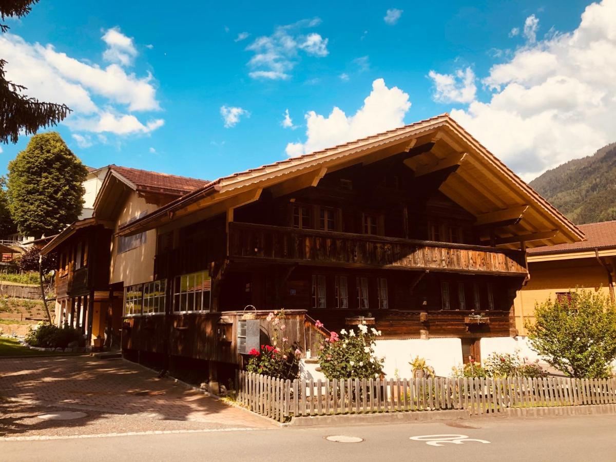 Gemuetliches Zuhause Mit Ausblick Leilighet Wilderswil Eksteriør bilde